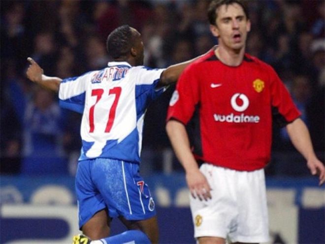 队面前显得 队面前显得